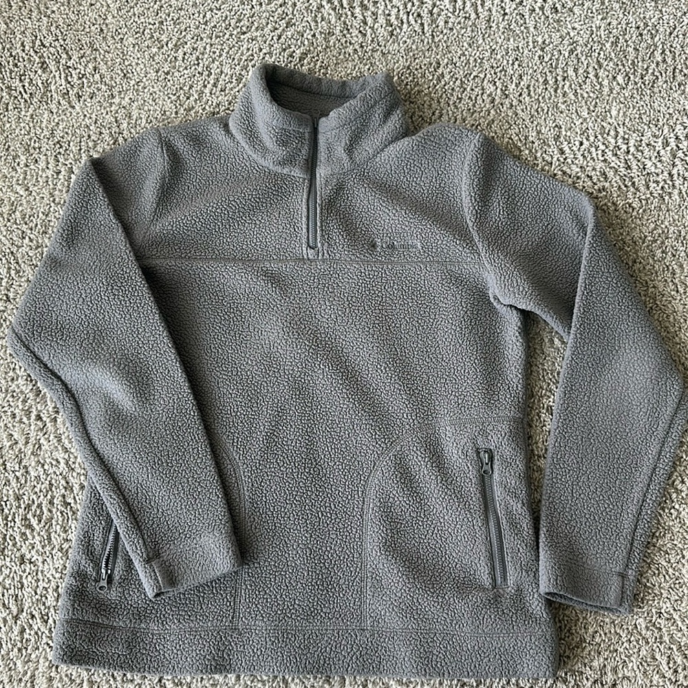 Columbia Women’s half zip size small